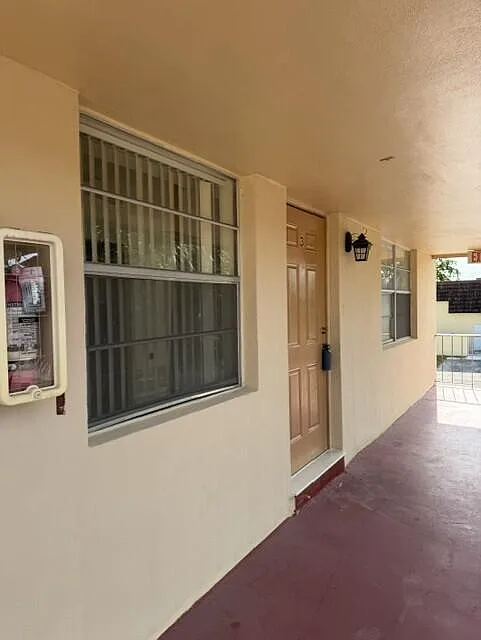2 bed, 1.0 bath, 850 sqft, $1,850 — Photo 2
