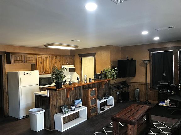3rd image of 1286 County Road 4154