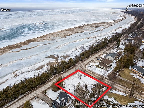 4th image of 75C Boiler Beach Rd