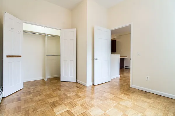 Rented by EXR | media 17