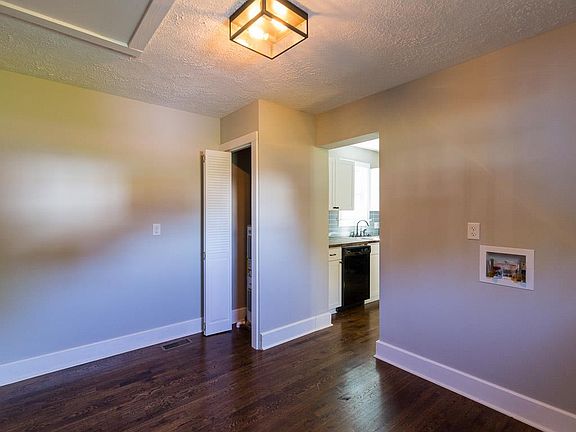 5th image of 1609 Jewel St