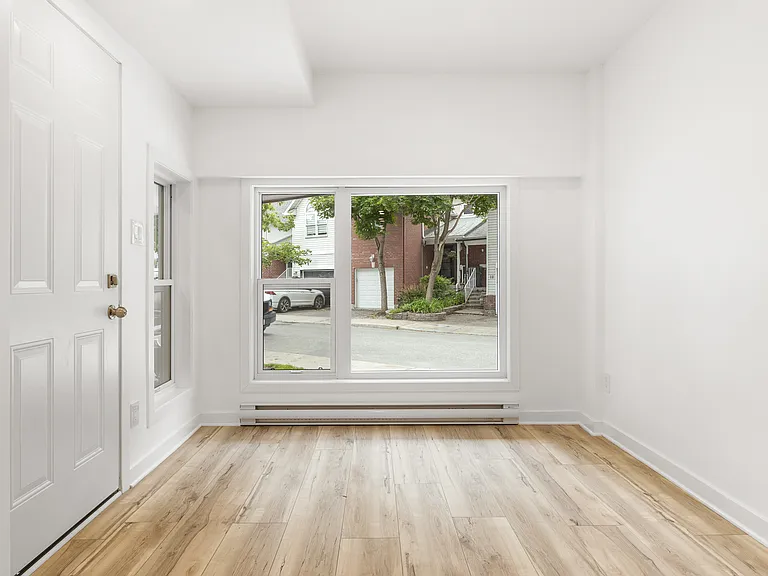 11 Merton St #6 — Photo 10