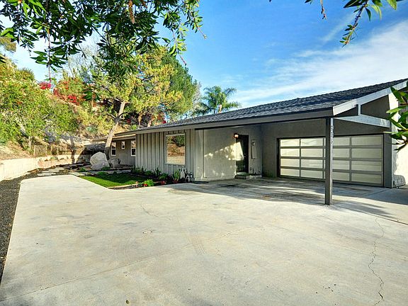 4th image of 935 Big Briar Way