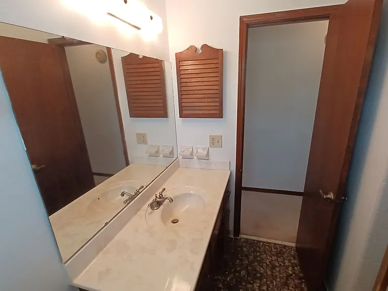 2295 Foxwood Dr — Photo 29