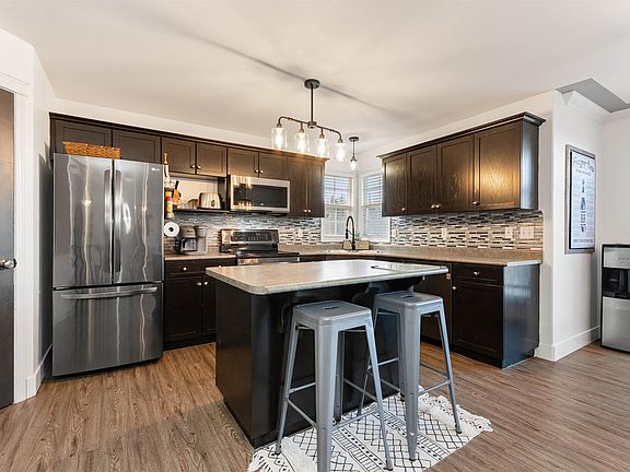 4th image of 46303 Valleyview Rd