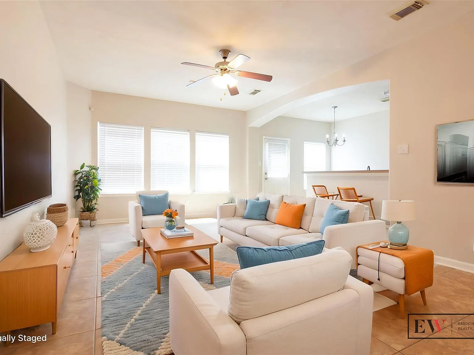 3 bed, 2.5 bath, 1668 sqft, $1,800 — Photo 3