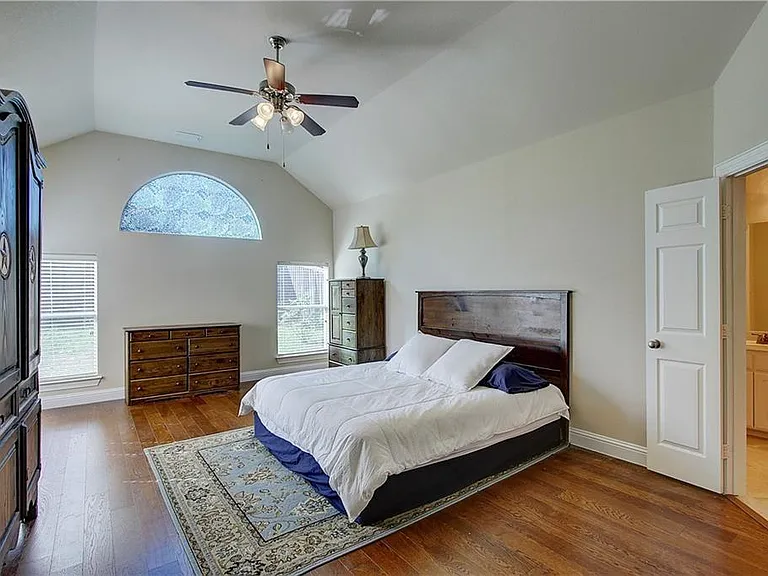 6917 Shady View Ct — Photo 16