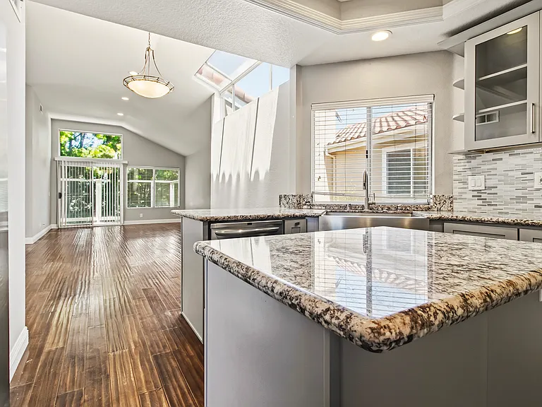 24881 Seagate Dr — Photo 30