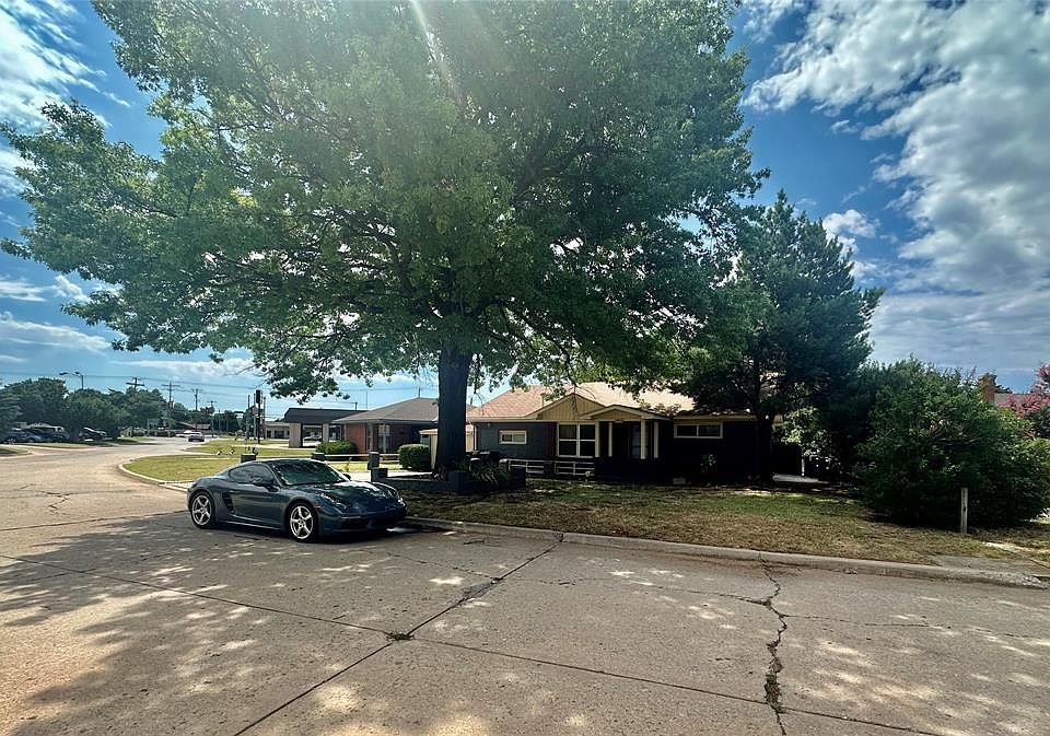 2nd image of 2833 NW 66th St