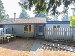 4308 NE Sunset Blvd UNIT F-1, Renton, WA 98059