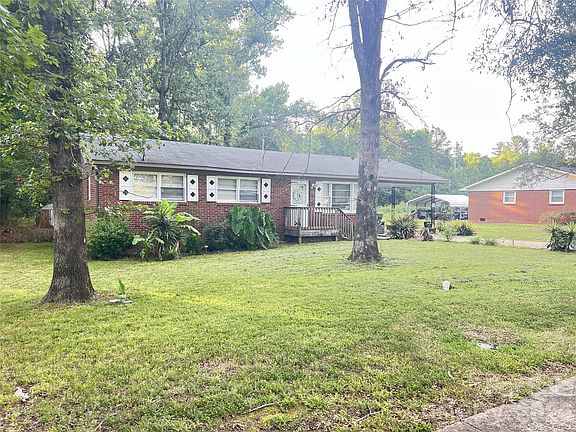 2nd image of 1174 Stanley Dr