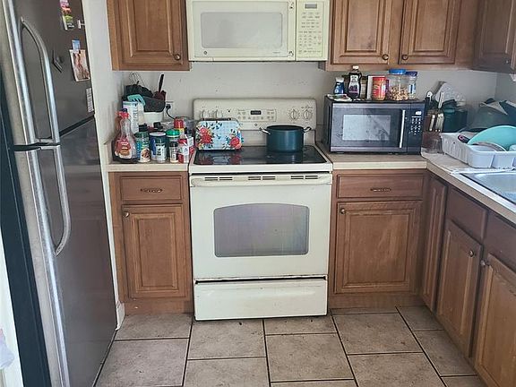 5th image of 1715 9TH AVENUE