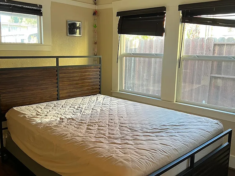 2400 Harrington Ave — Photo 21