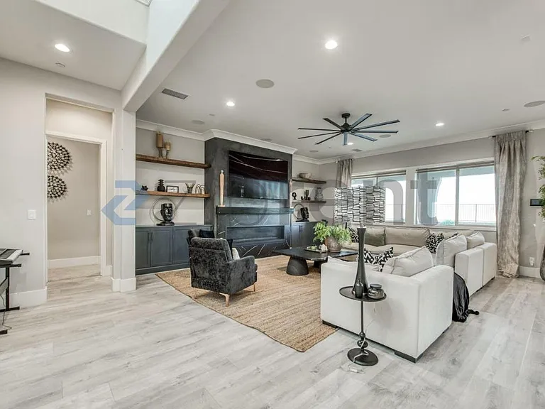 4721 Overstone Ave — Photo 3