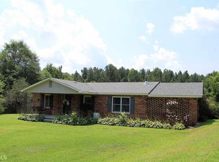 92 3rd Ave, Carlton, GA 30627