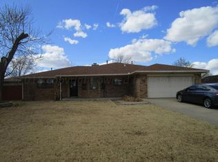 302 Pinehurst St, Borger, TX 79007