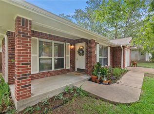 201 Copper Falls Dr, Bryan, TX 77803