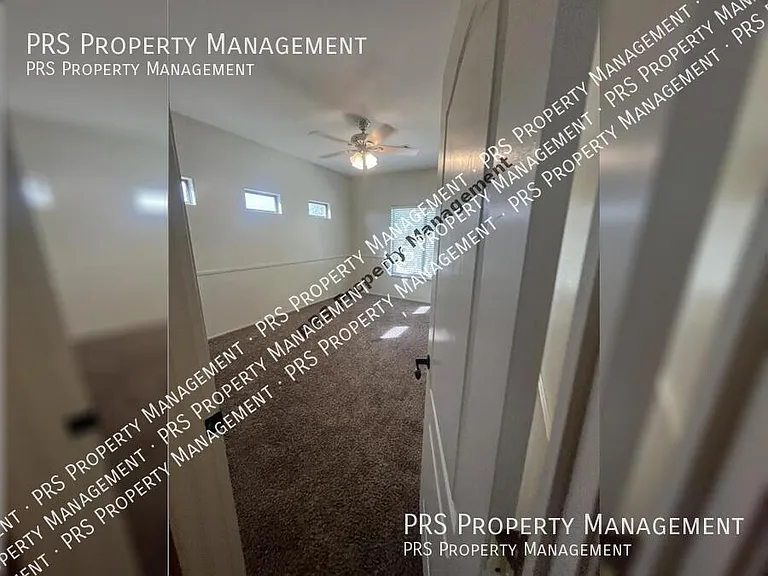 576 E Julian Dr — Photo 33