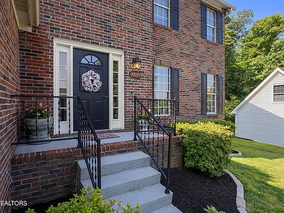 4th image of 8412 Mecklenburg Ct