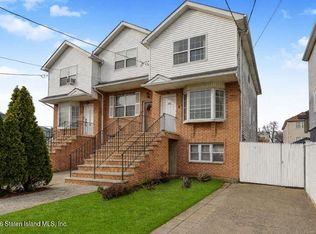 225 Colony Ave, Staten Island, NY 10306