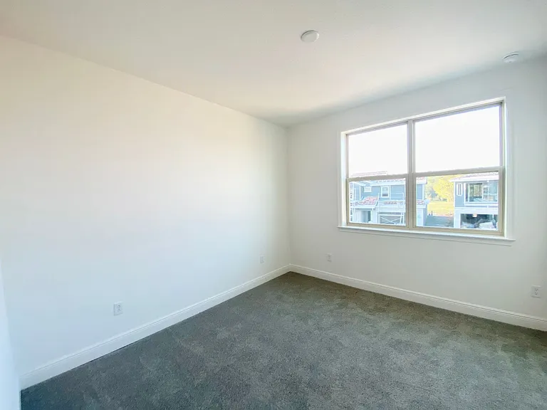 13270 Bromborough Dr — Photo 21
