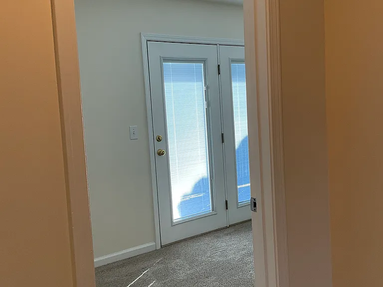 415 E Holston Ave #4 — Photo 18