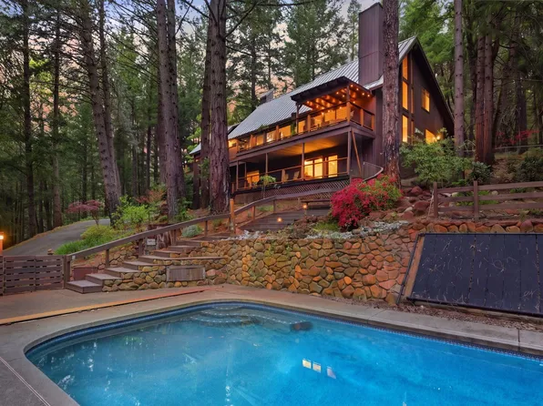 525 Ingalls Ln, Wilderville, OR 97543