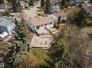 1030 106th St NW, Edmonton, AB T6J6G8