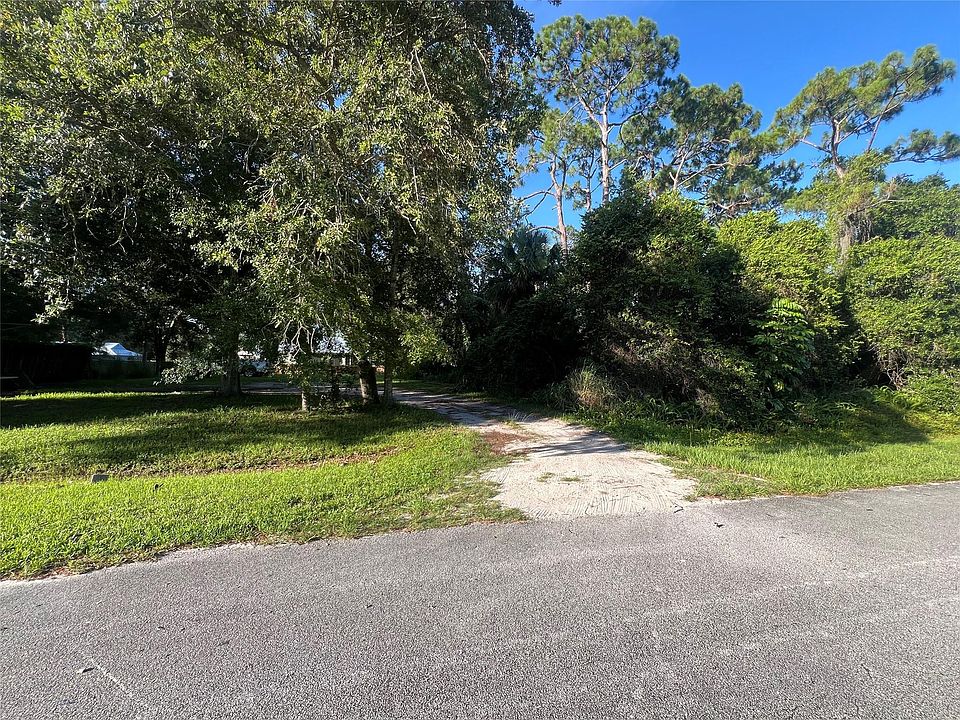 2nd image of 8003 Hibiscus Road