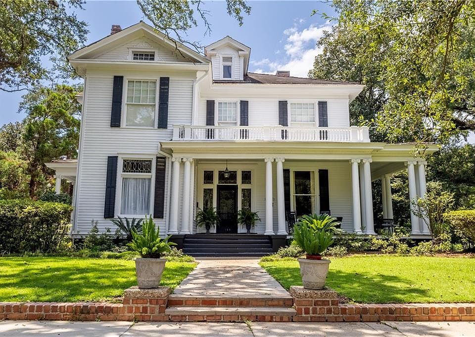 1st image of 155 Levert Ave