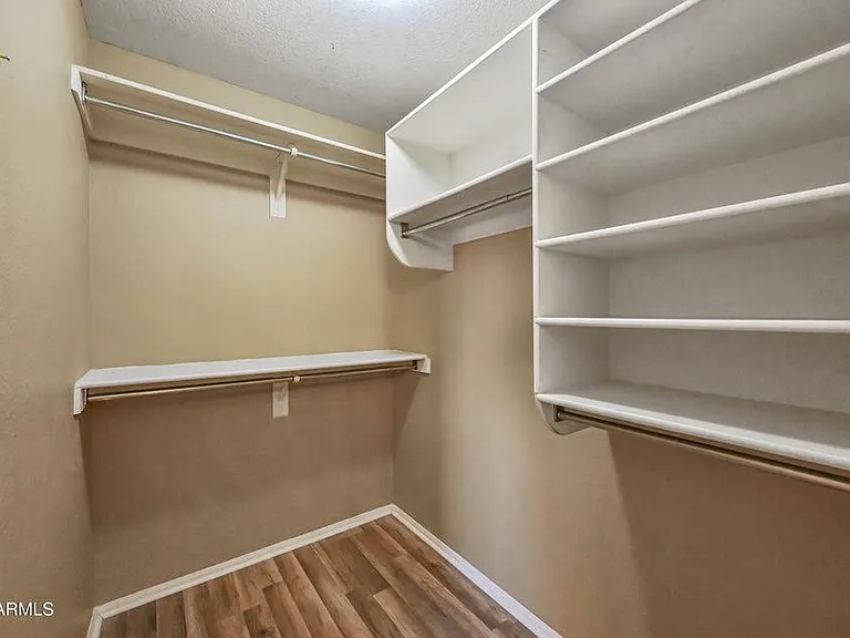 10930 W Wilshire Dr — Photo 13