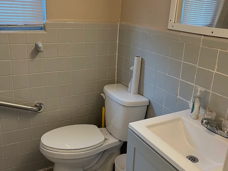 151 W Penn St — Photo 15