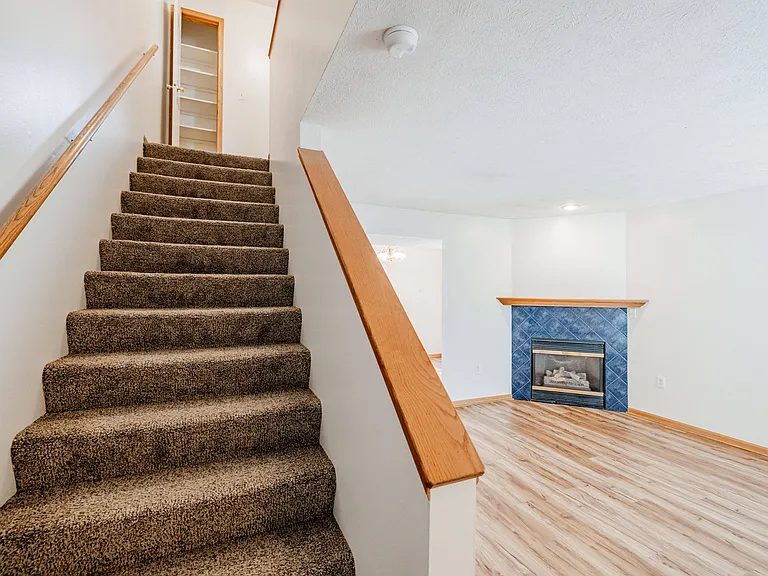 410 W Todd Cir — Photo 21