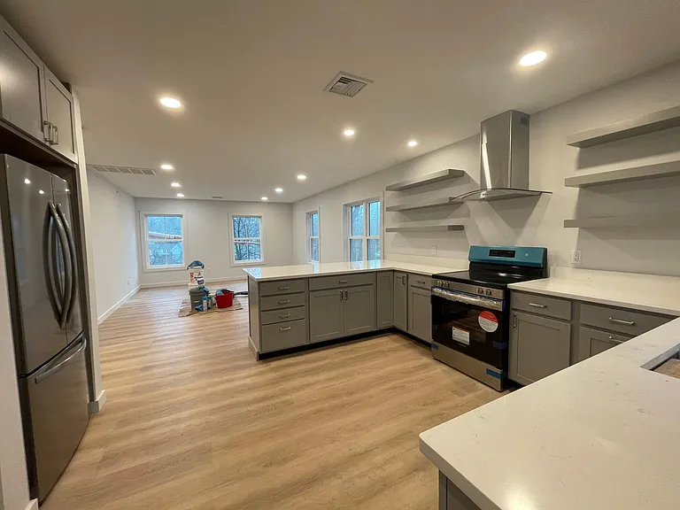 2695 W Main St #3 — Photo 3