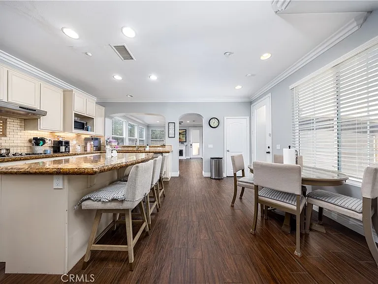 5457 Martingale Way — Photo 9