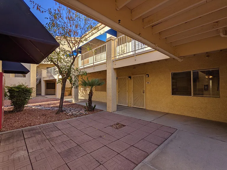 12221 W Bell Rd #175 — Photo 29