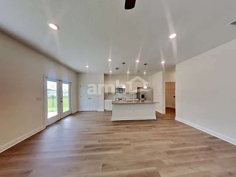 27165 Saint Andrews Ave — Photo 9