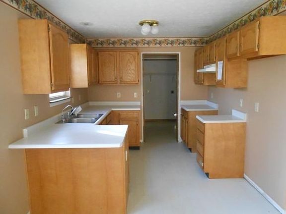 4th image of 507 S Brookfield Dr