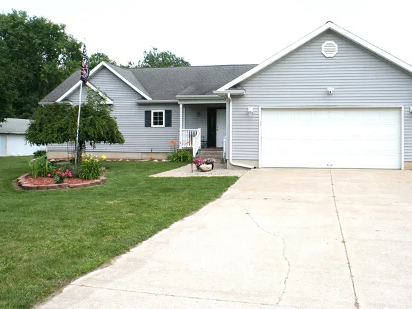 14021 Pardee Rd, Buchanan, MI 49107