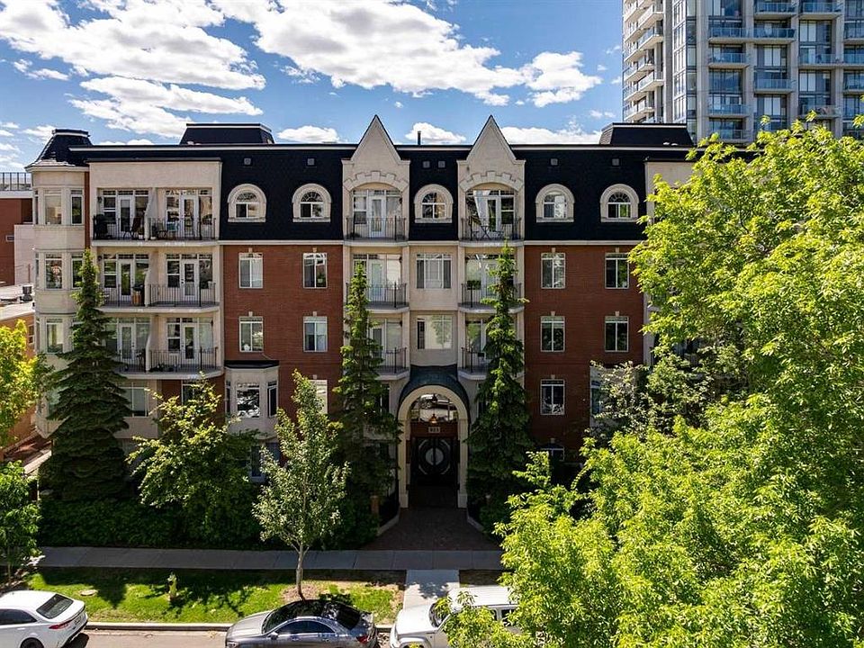 1st image of 923 N 15th Ave SW #308