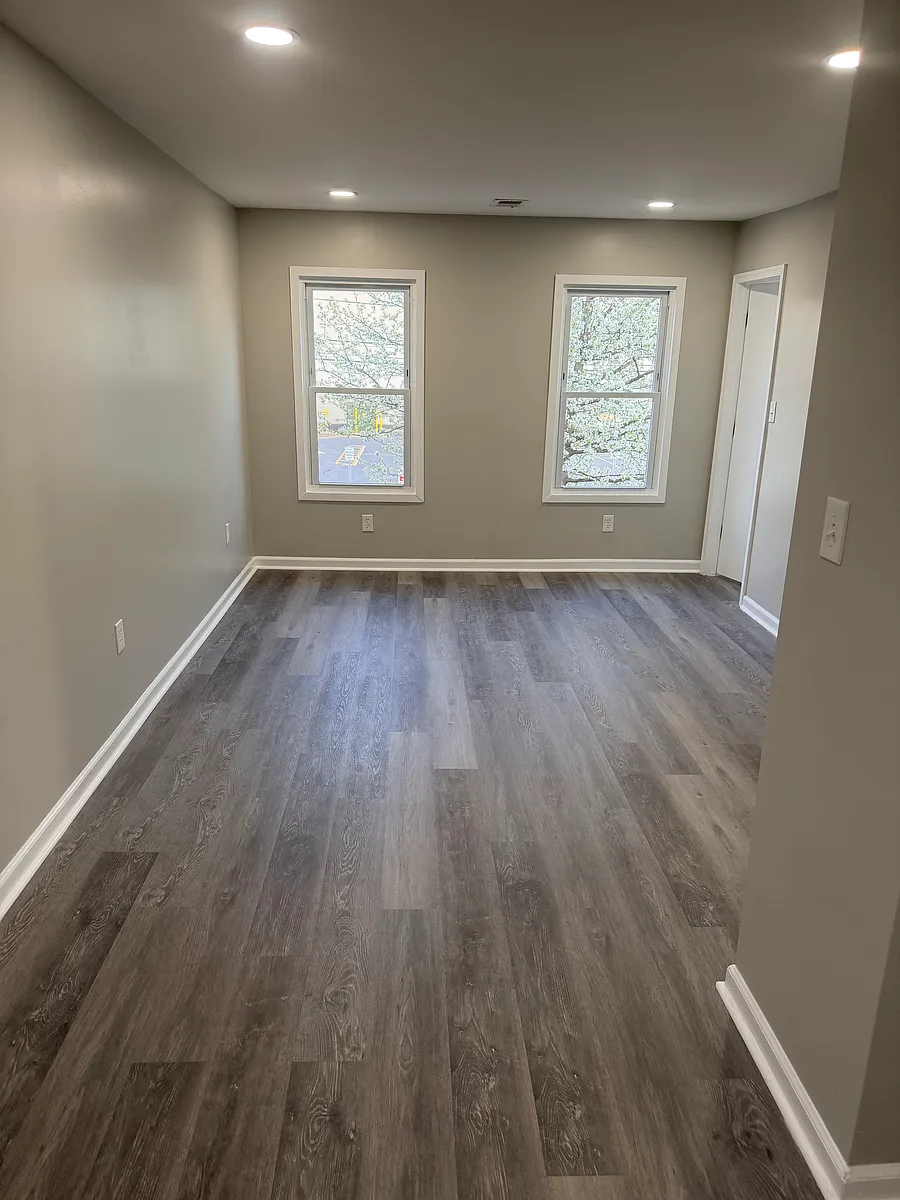 Building Photo - 181 Pershing Ave #2