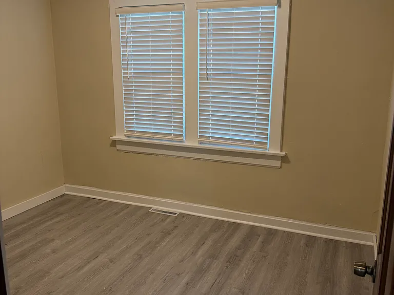 4263 Pleasant View Ave — Photo 6