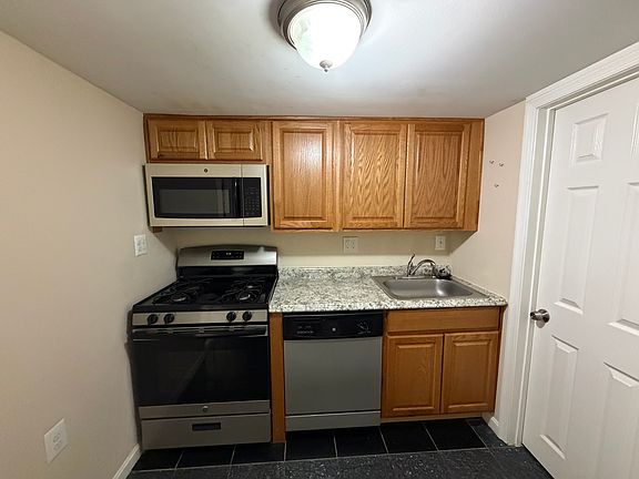 3rd image of 5831 Mount Vernon Dr #Basement