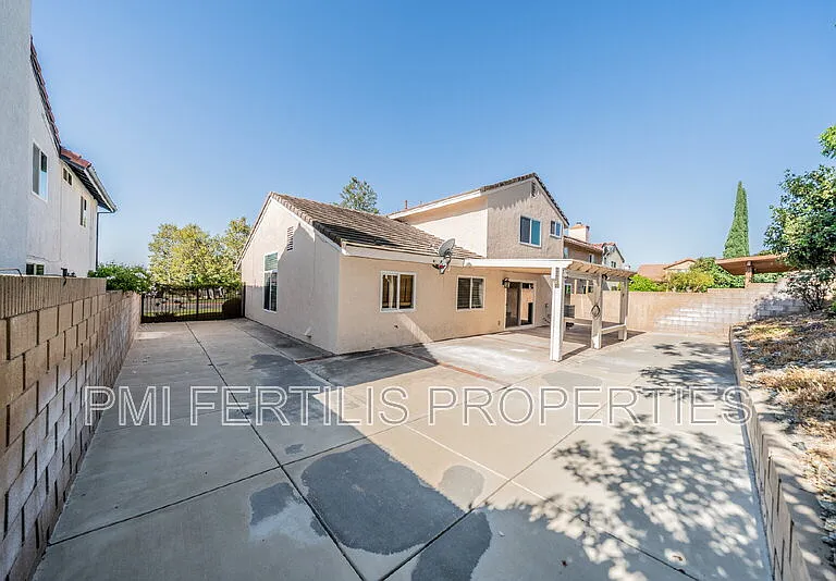 1229 Hibiscus St — Photo 45