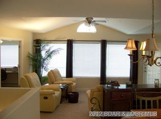 862 Sweetwater Dr, Four Seasons, MO 65049