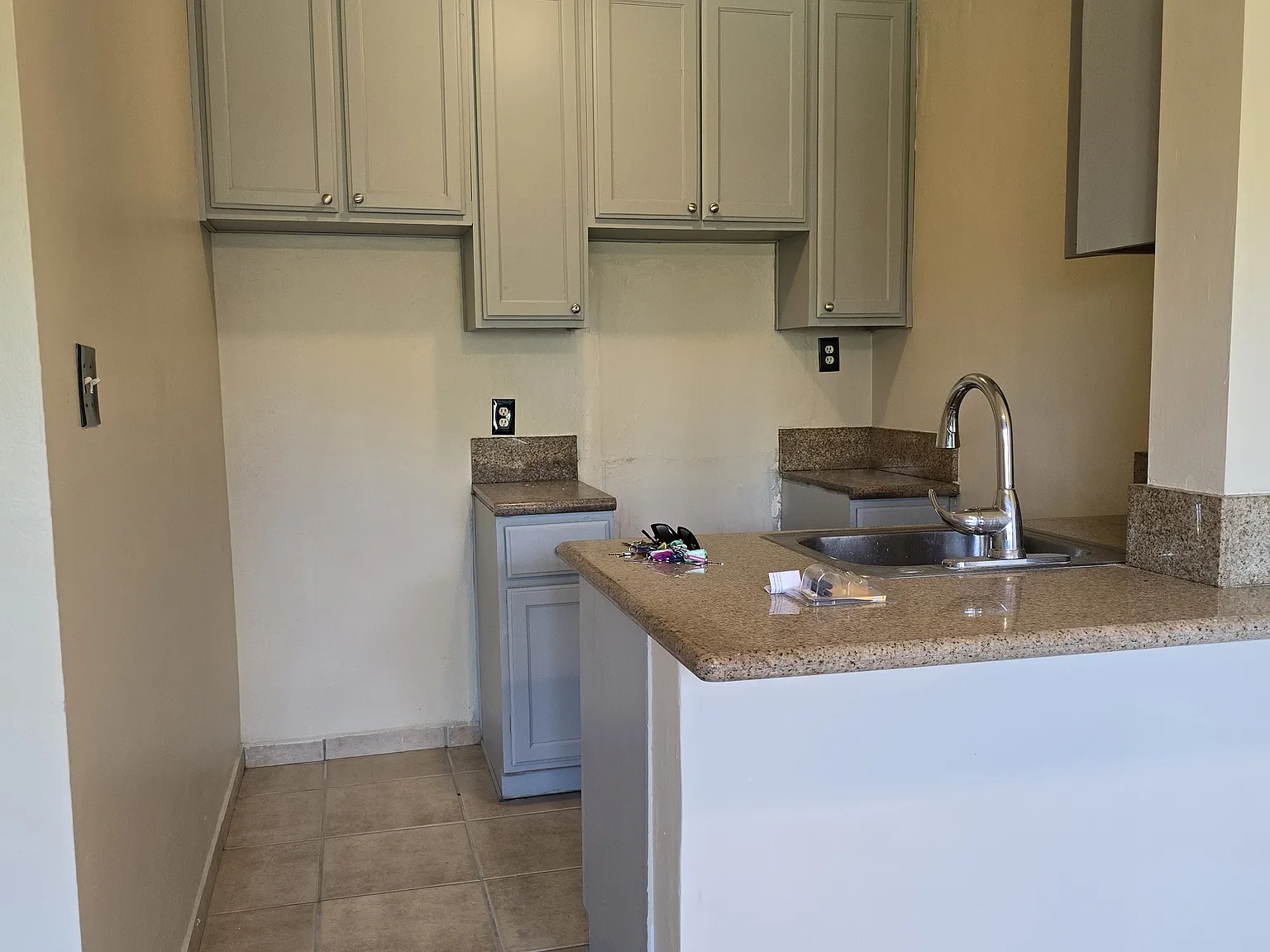 1 bed, 500 sqft, $1,895 — Photo 4