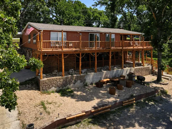 156 Lakeridge Road, Rockaway Beach, MO 65740