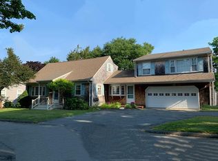 52 Hawthorne St, Fairhaven, MA 02719