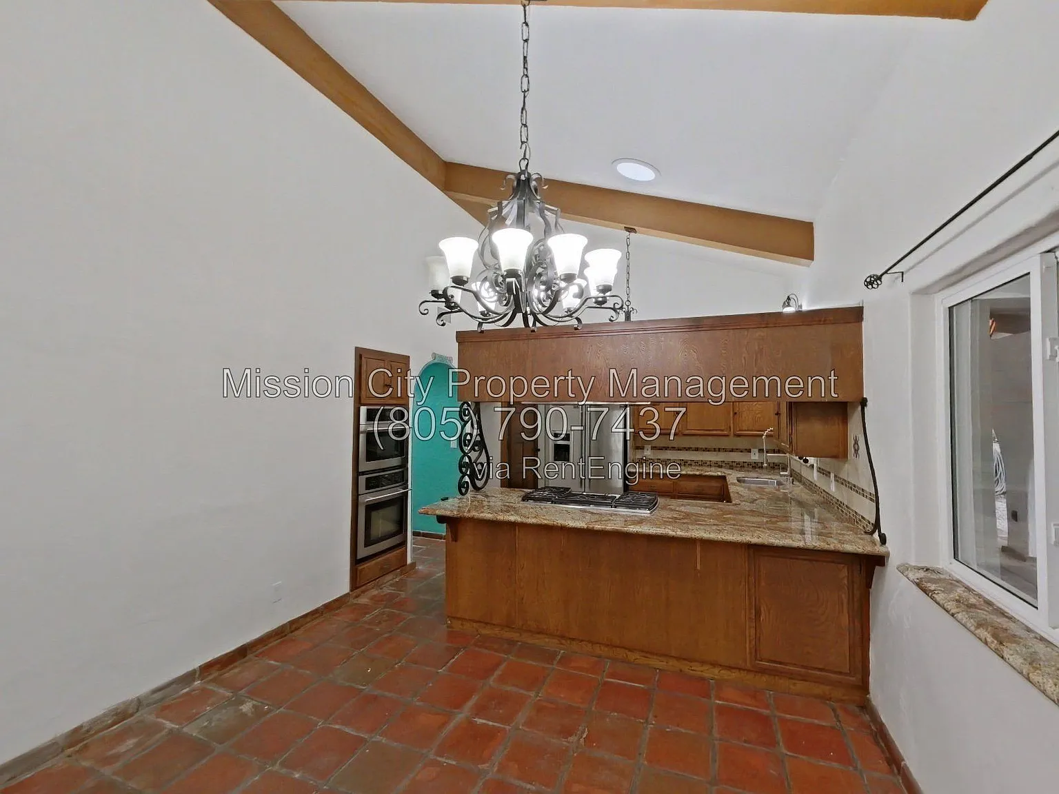 3 bed, 2.0 bath, 1725 sqft, $4,950 — Photo 4