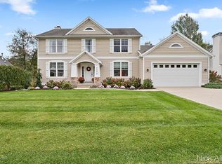 7130 Black Forest Dr NE, Rockford, MI 49341
